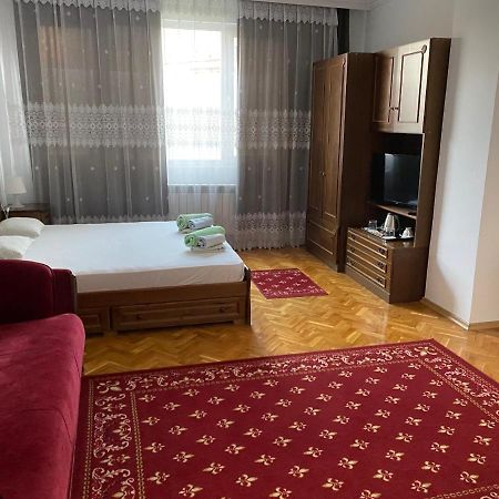 Family Hotel "May" Petrich  Bagian luar foto