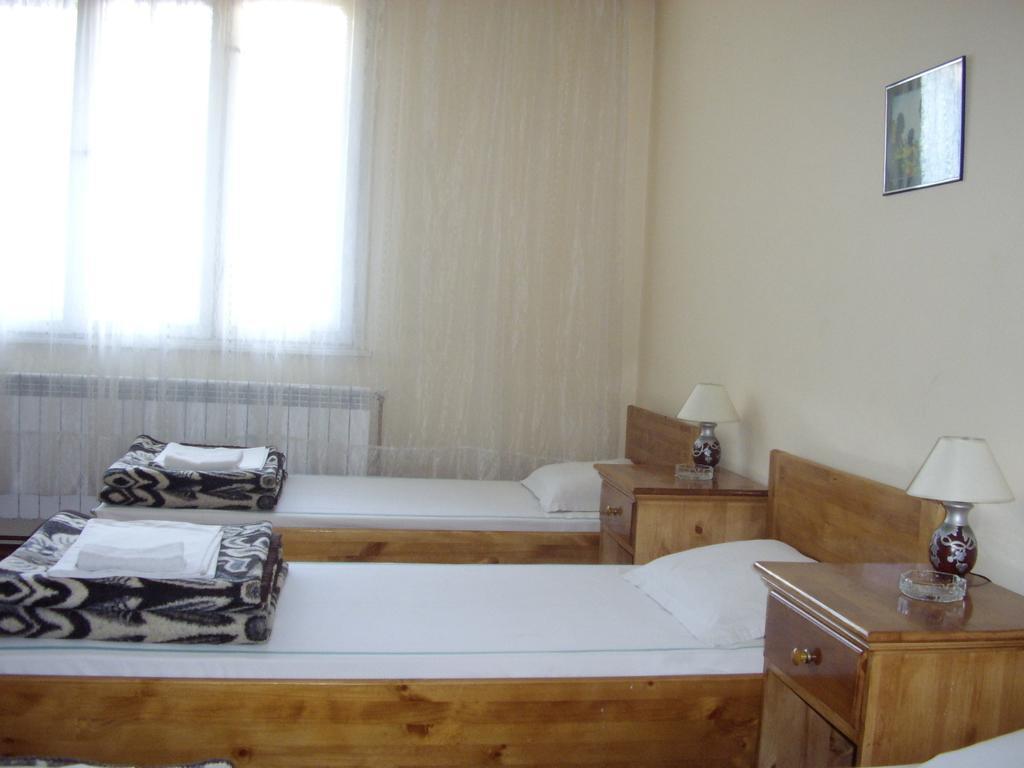 Family Hotel "May" Petrich  Ruang foto