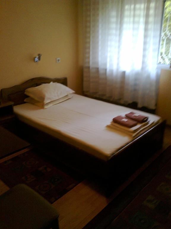 Family Hotel "May" Petrich  Ruang foto