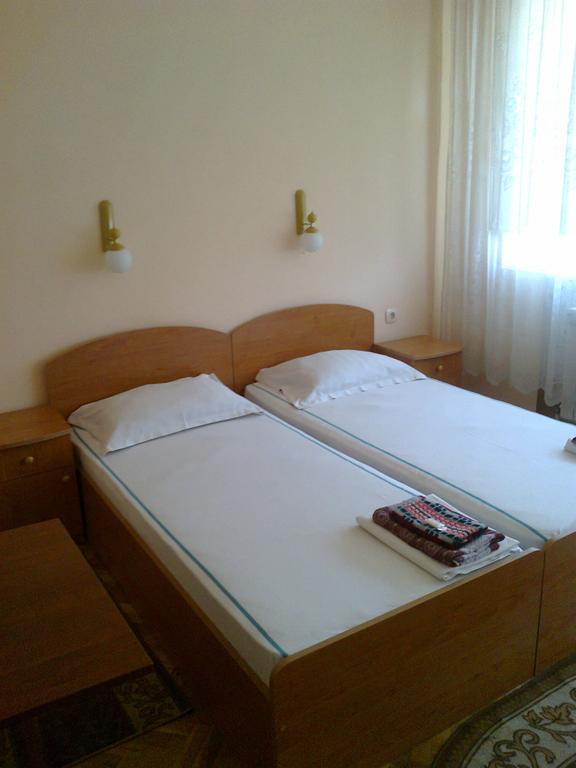 Family Hotel "May" Petrich  Ruang foto
