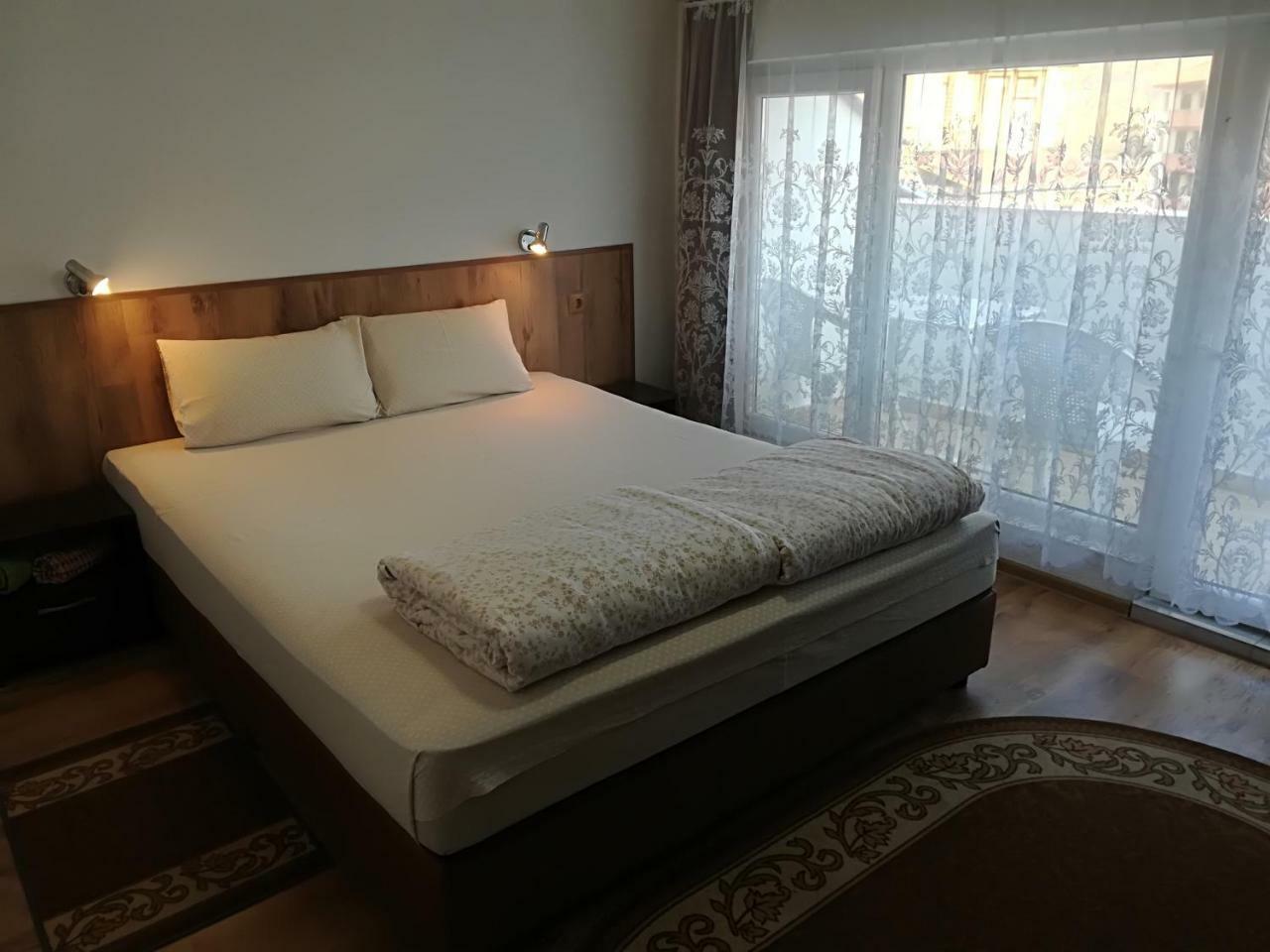 Family Hotel "May" Petrich  Bagian luar foto